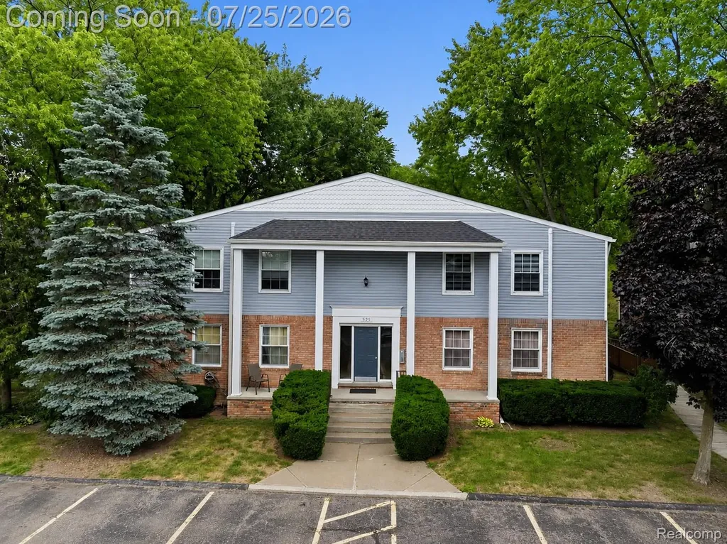 525 E University Drive Rochester Hills City MI 48307