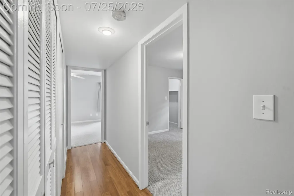 525 E University Drive Rochester Hills City MI 48307