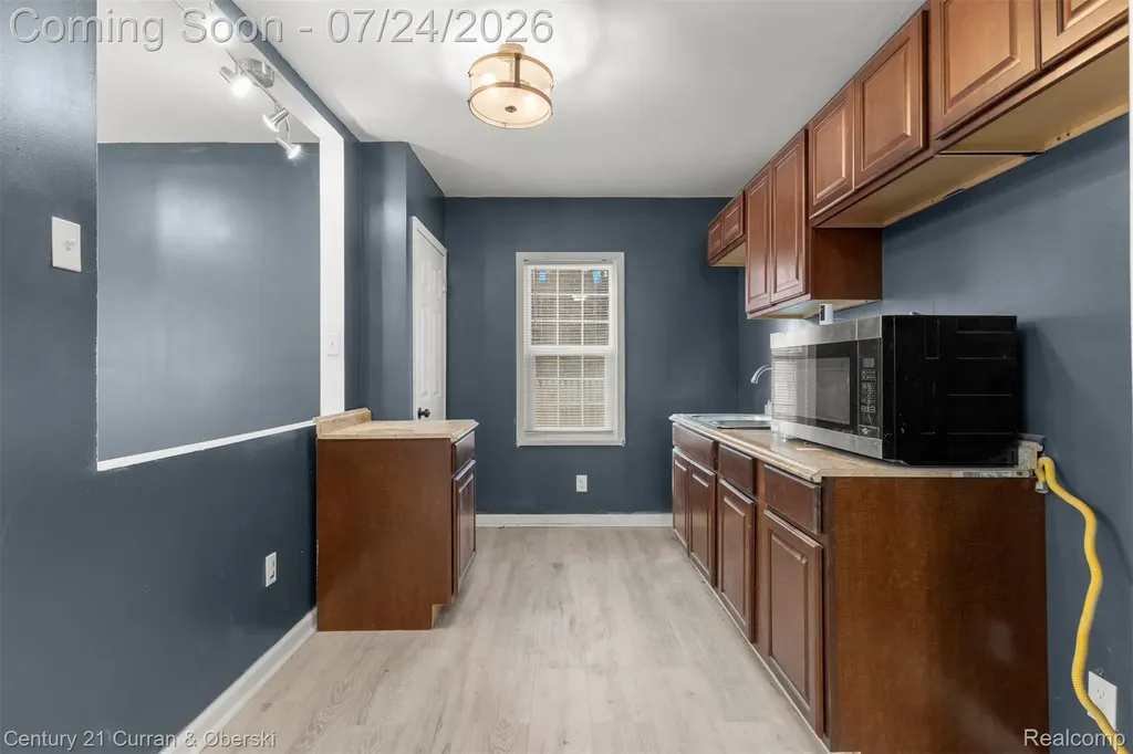 16509 Woodingham Drive Detroit City MI 48221