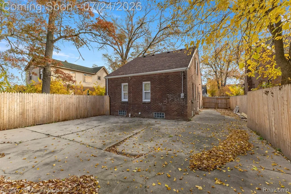 16509 Woodingham Drive Detroit City MI 48221
