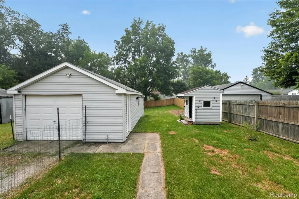 3419 Gypsy Lane Leoni Township MI 49202