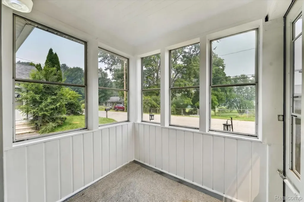 3419 Gypsy Lane Leoni Township MI 49202