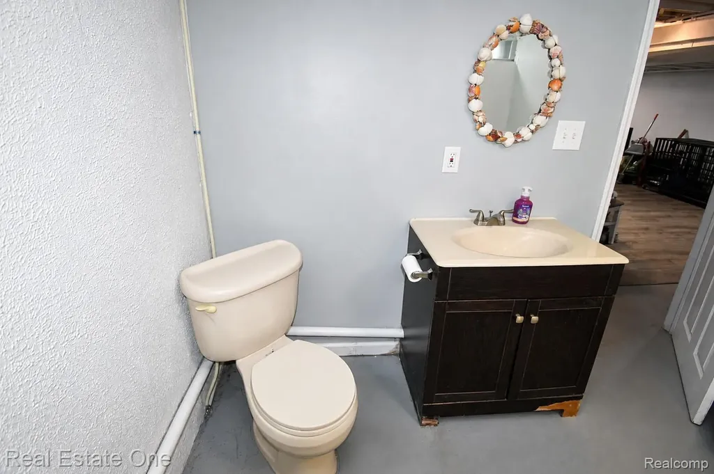 15404 Colbert Street Romulus City MI 48174