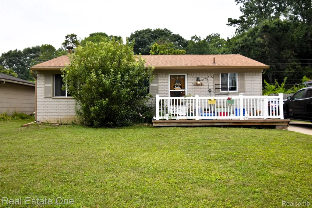 15404 Colbert Street Romulus City MI 48174