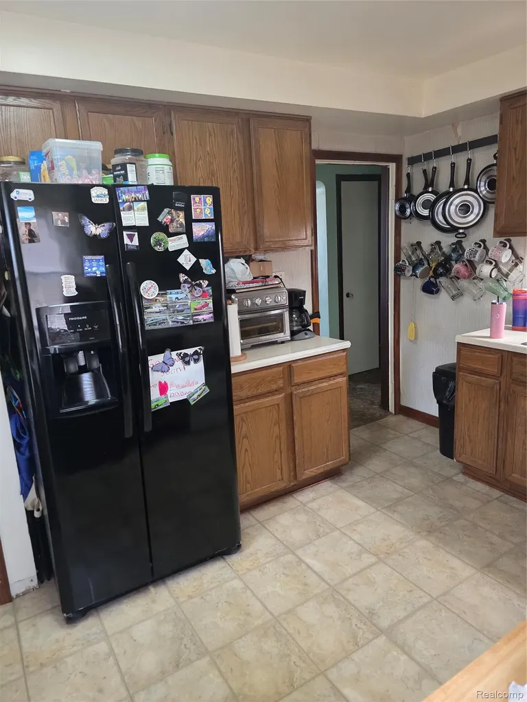 33505 Clinton Street Wayne City MI 48184