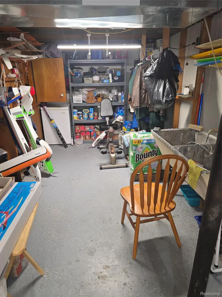 33505 Clinton Street Wayne City MI 48184