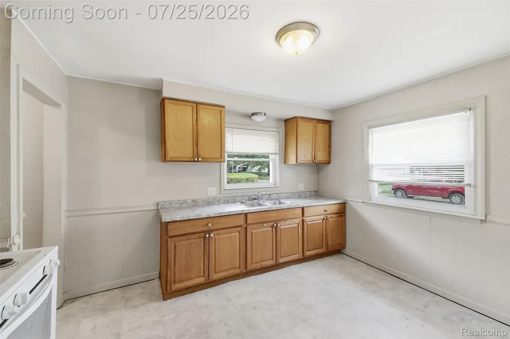 29632 Hazelwood Street Inkster City MI 48141