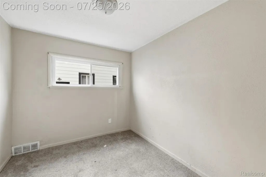 29632 Hazelwood Street Inkster City MI 48141