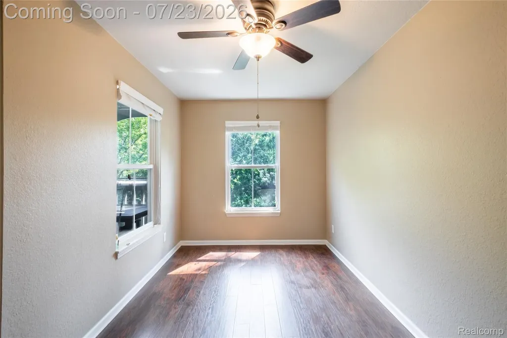 618 Curzon Court Howell City MI 48843