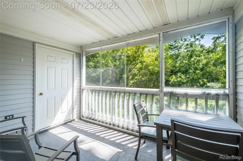 618 Curzon Court Howell City MI 48843