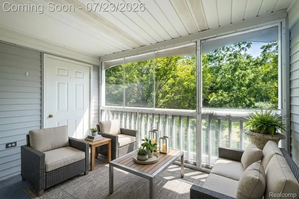 618 Curzon Court Howell City MI 48843