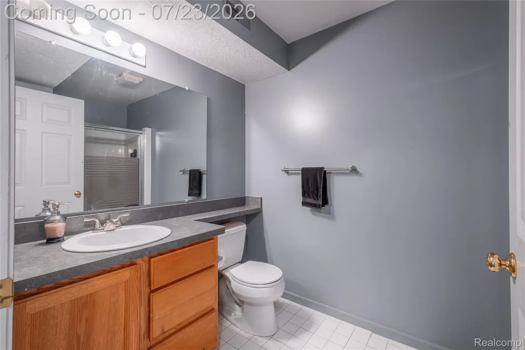 618 Curzon Court Howell City MI 48843