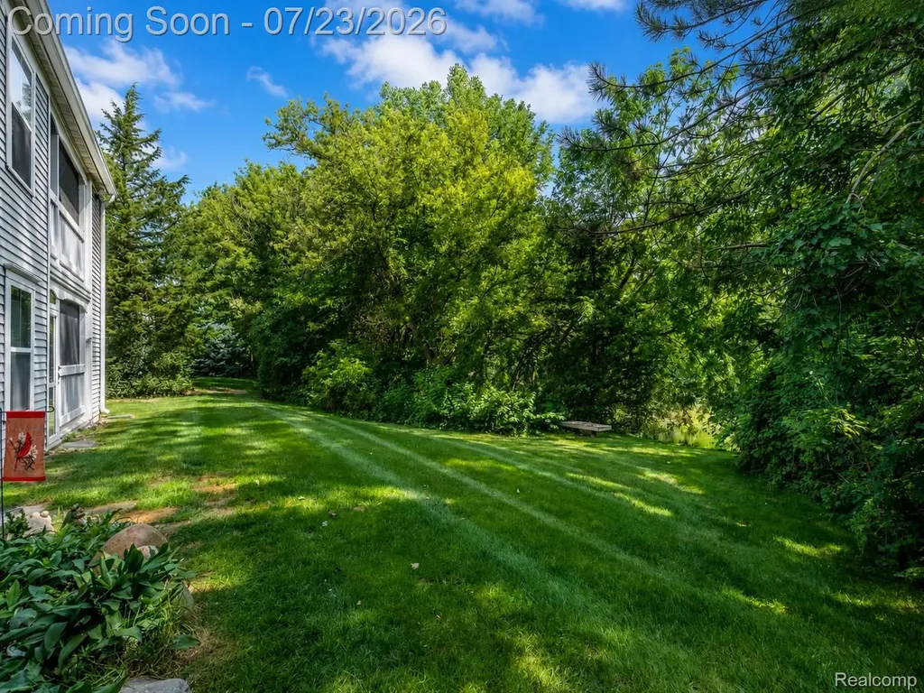 618 Curzon Court Howell City MI 48843