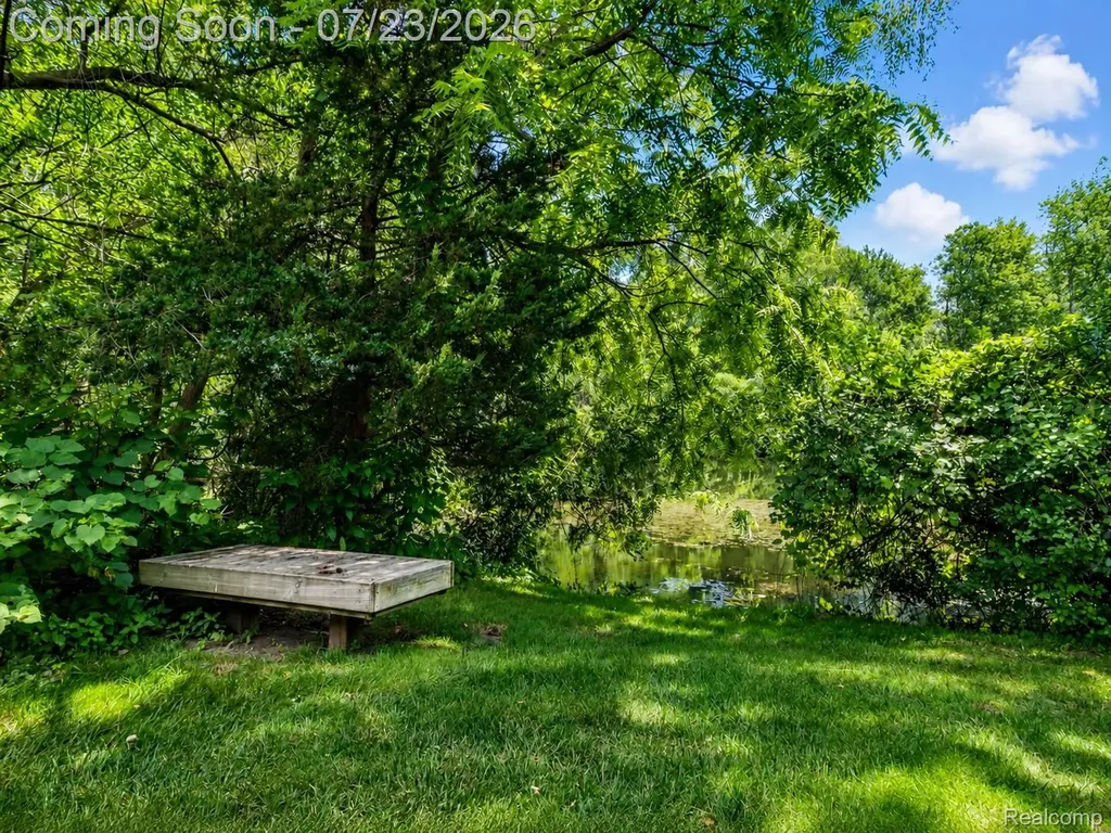 618 Curzon Court Howell City MI 48843