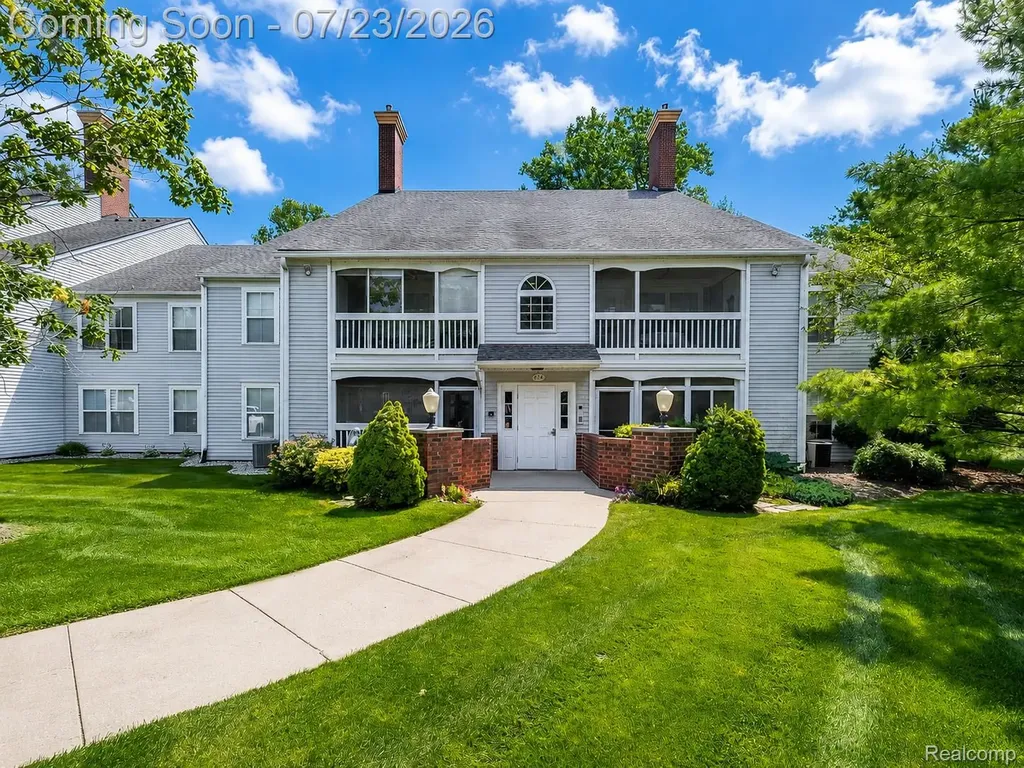 618 Curzon Court Howell City MI 48843