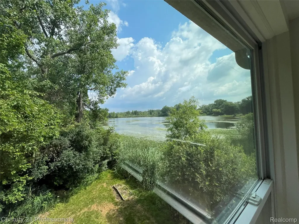 2042 Decker Road Walled Lake City MI 48390