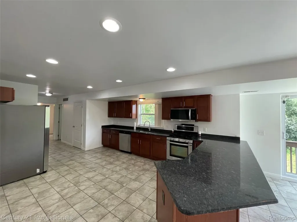 2042 Decker Road Walled Lake City MI 48390