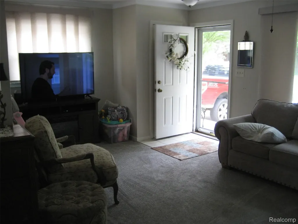 22039 Haskell Street Taylor City MI 48180