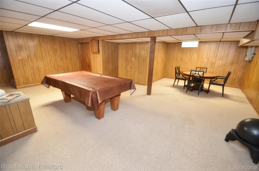 4428 Fenmore Avenue Waterford Charter Township MI 48328