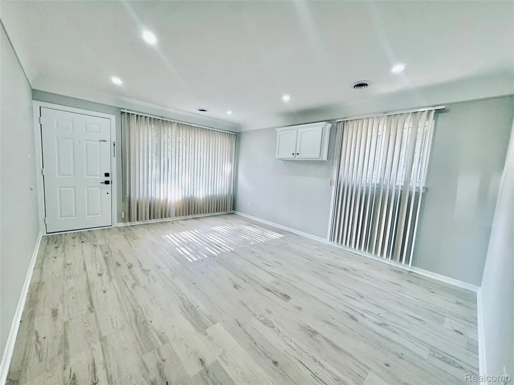 28701 Stuart Avenue Southfield City MI 48076