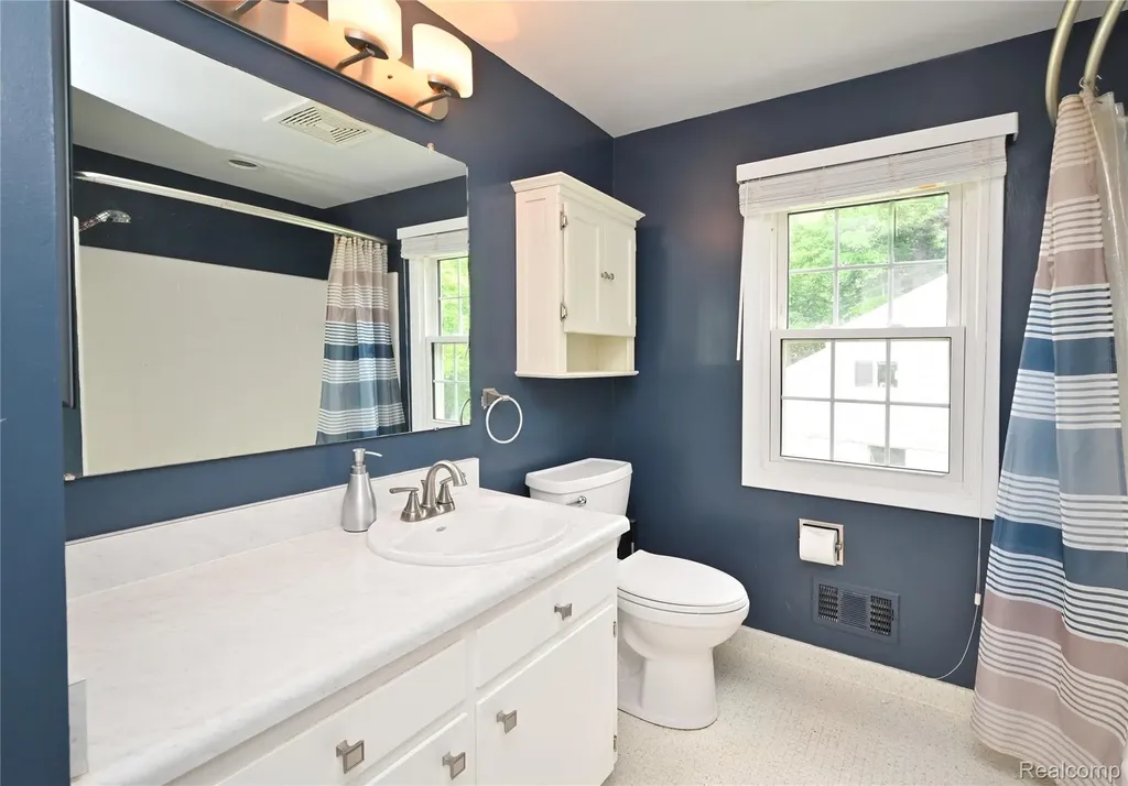 31310 Foxboro Way Beverly Hills Village MI 48025