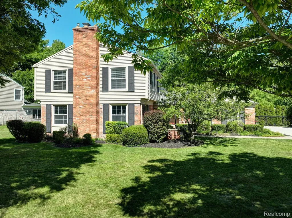31310 Foxboro Way Beverly Hills Village MI 48025