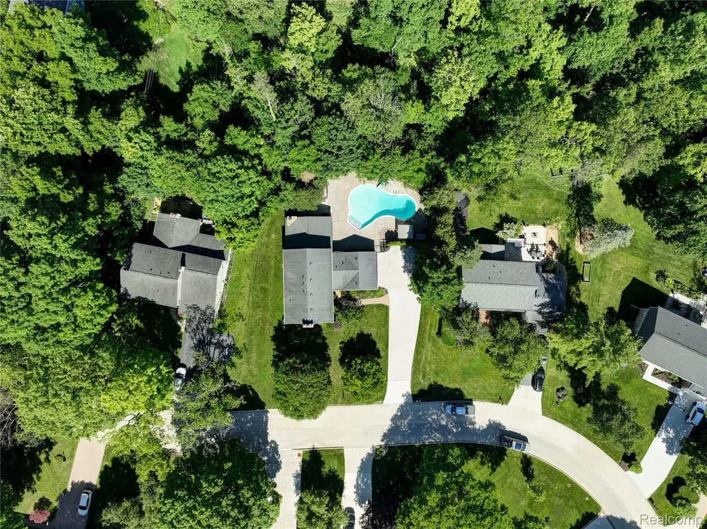 31310 Foxboro Way Beverly Hills Village MI 48025