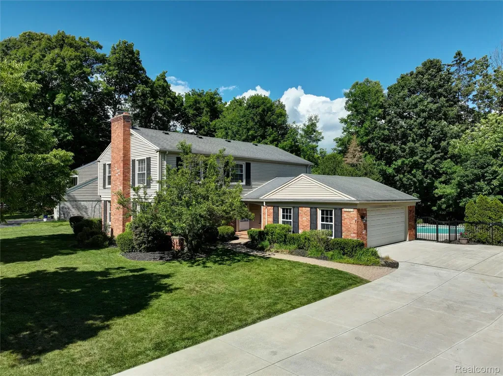 31310 Foxboro Way Beverly Hills Village MI 48025