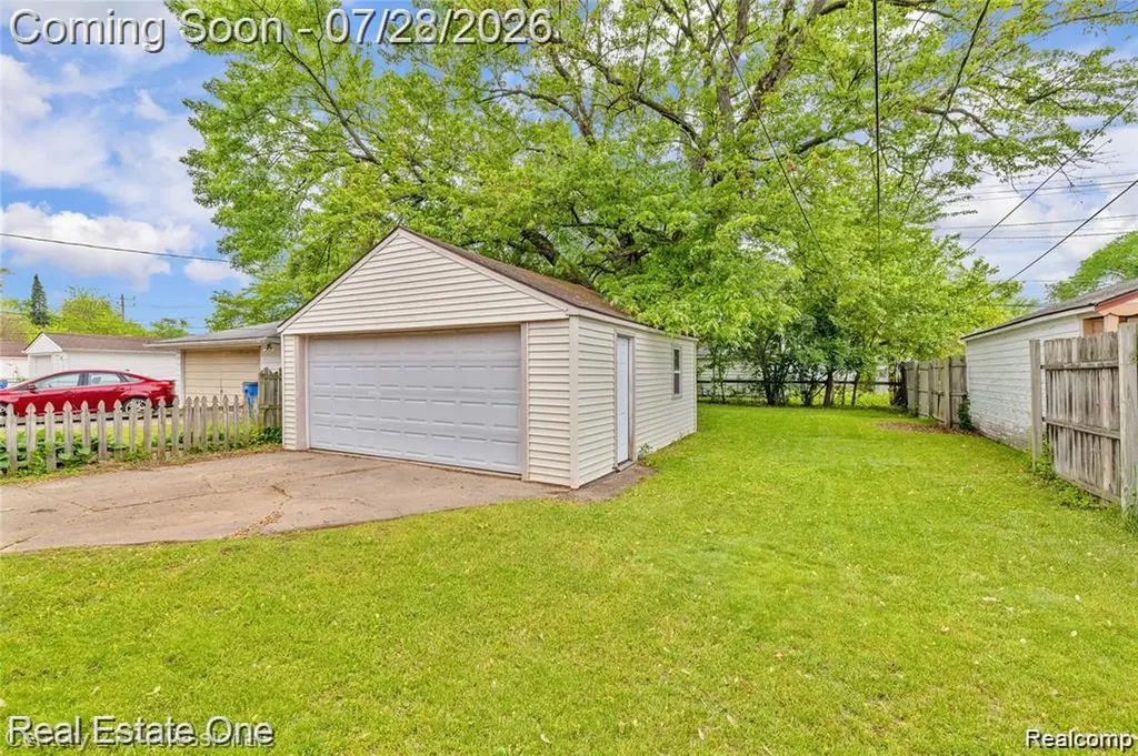 6953 N Vernon Street Dearborn Heights City MI 48127