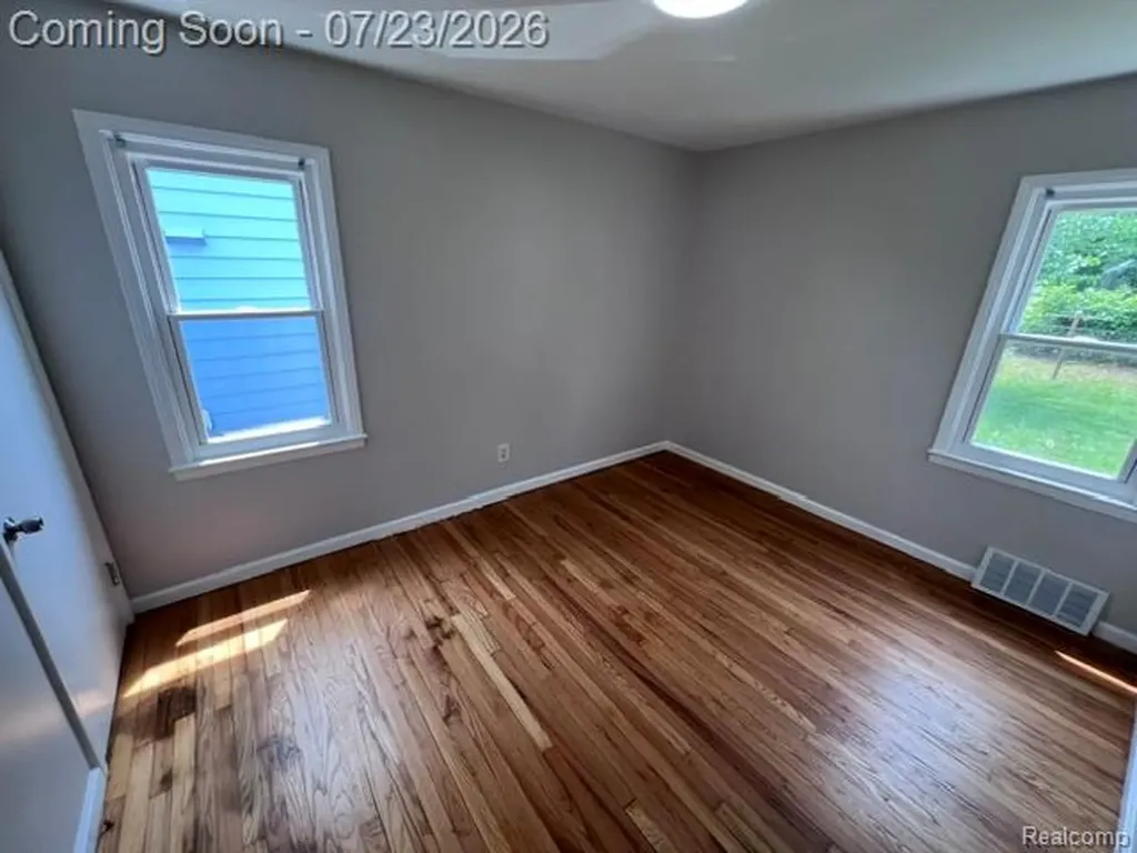 2735 David Street Melvindale City MI 48122