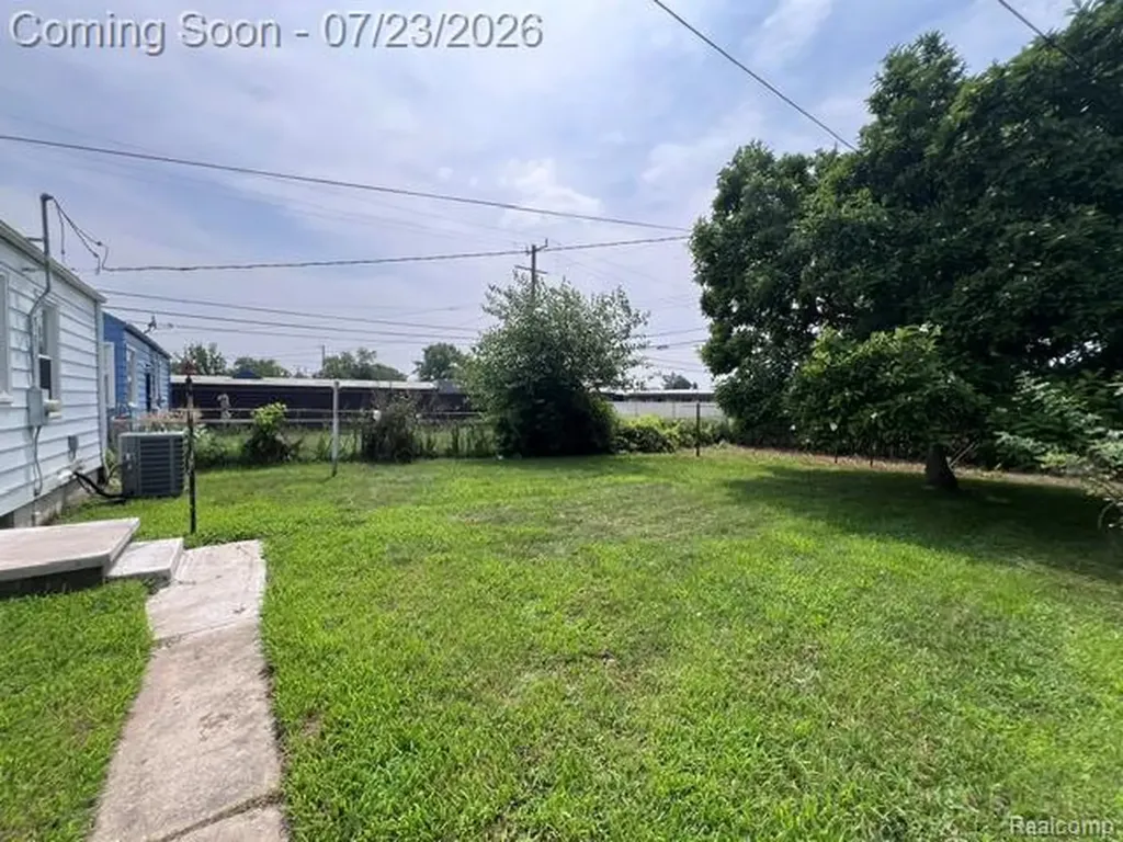 2735 David Street Melvindale City MI 48122
