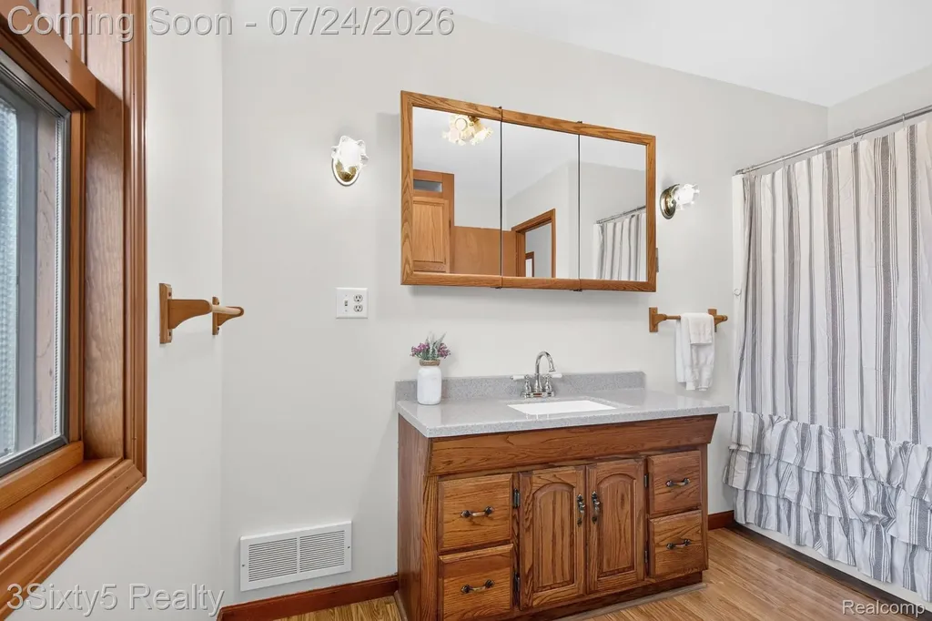 4340 Avenue A Avenue Frenchtown Township MI 48166