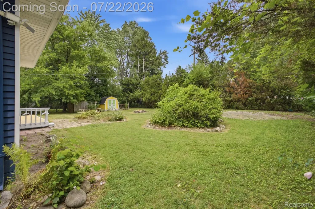 14110 Royal Grand Redford Charter Township MI 48239