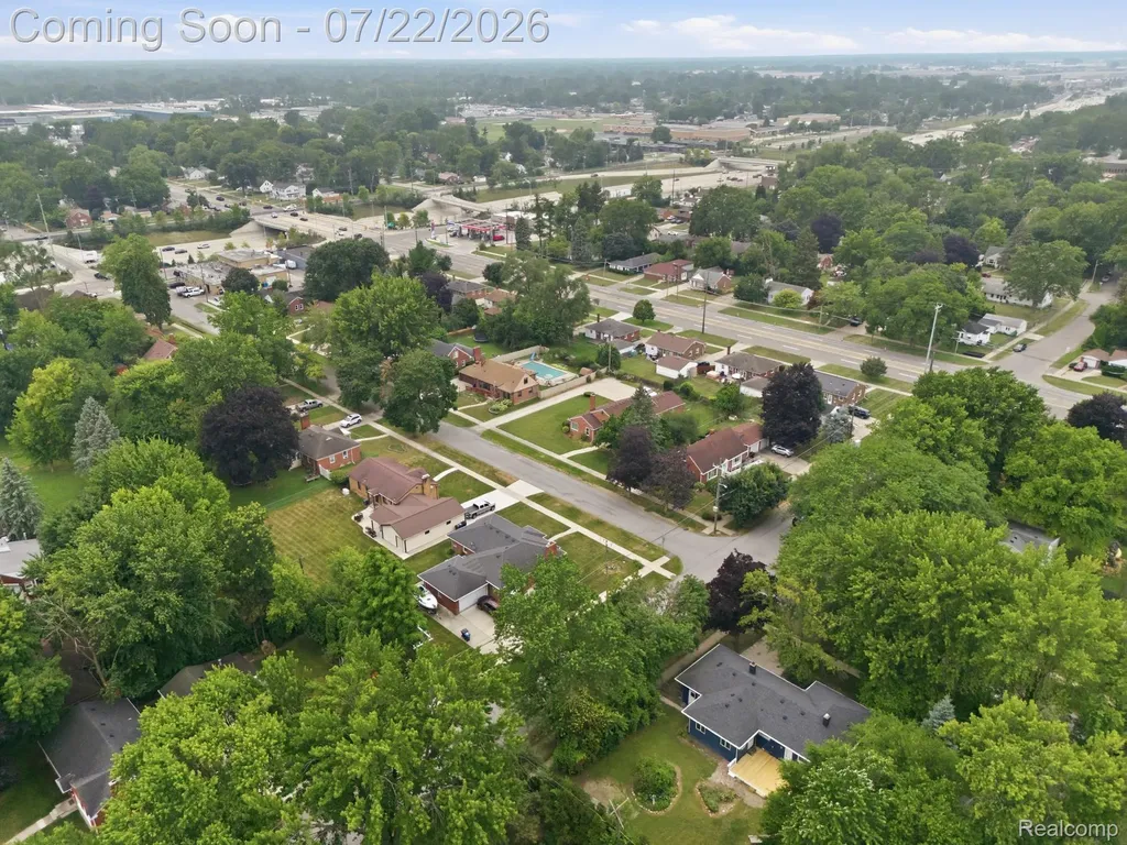 14110 Royal Grand Redford Charter Township MI 48239