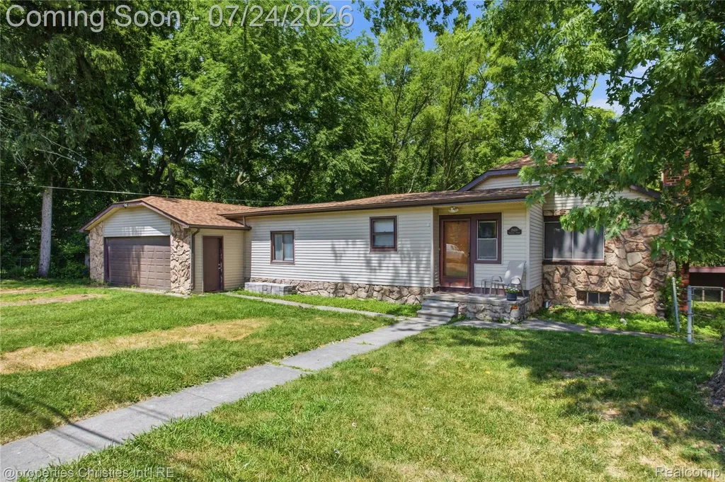 28430 Terrence Street Livonia City MI 48154
