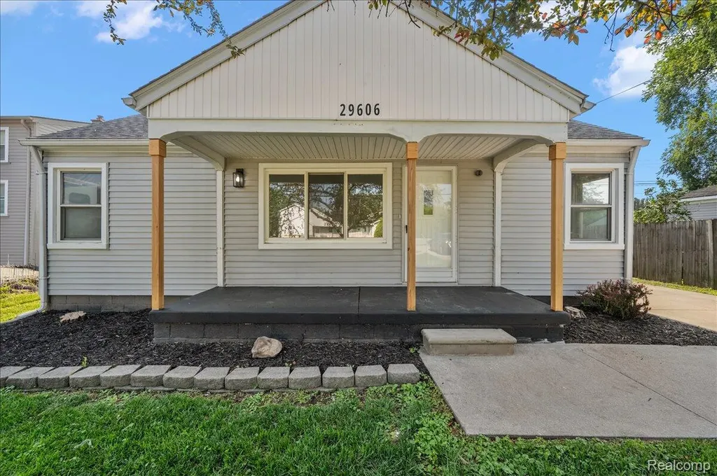 29606 S River Road Harrison Charter Township MI 48045