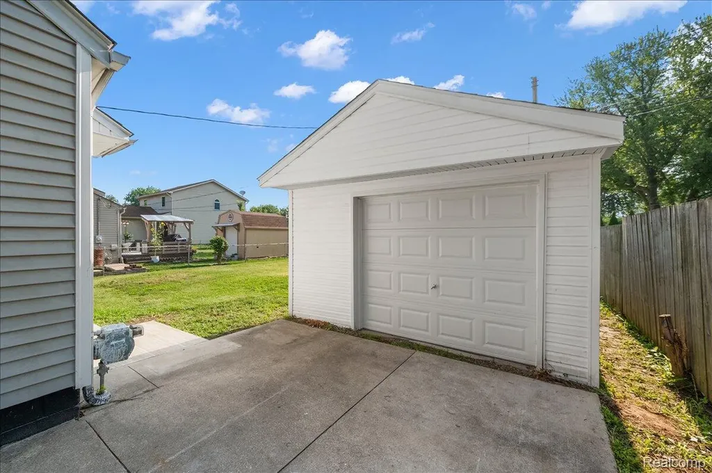 29606 S River Road Harrison Charter Township MI 48045