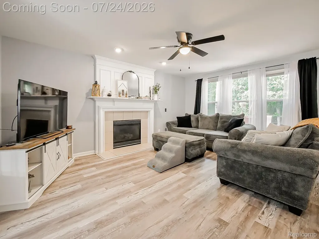1643 Prairie Drive Pontiac City MI 48340