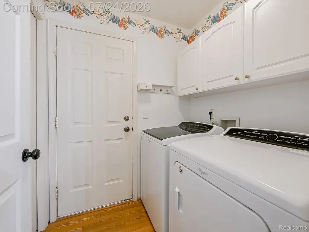 1643 Prairie Drive Pontiac City MI 48340