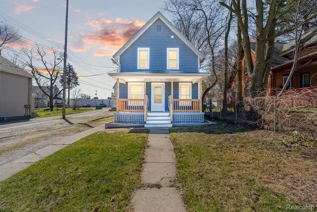 119 Moores River Drive Lansing City MI 48910