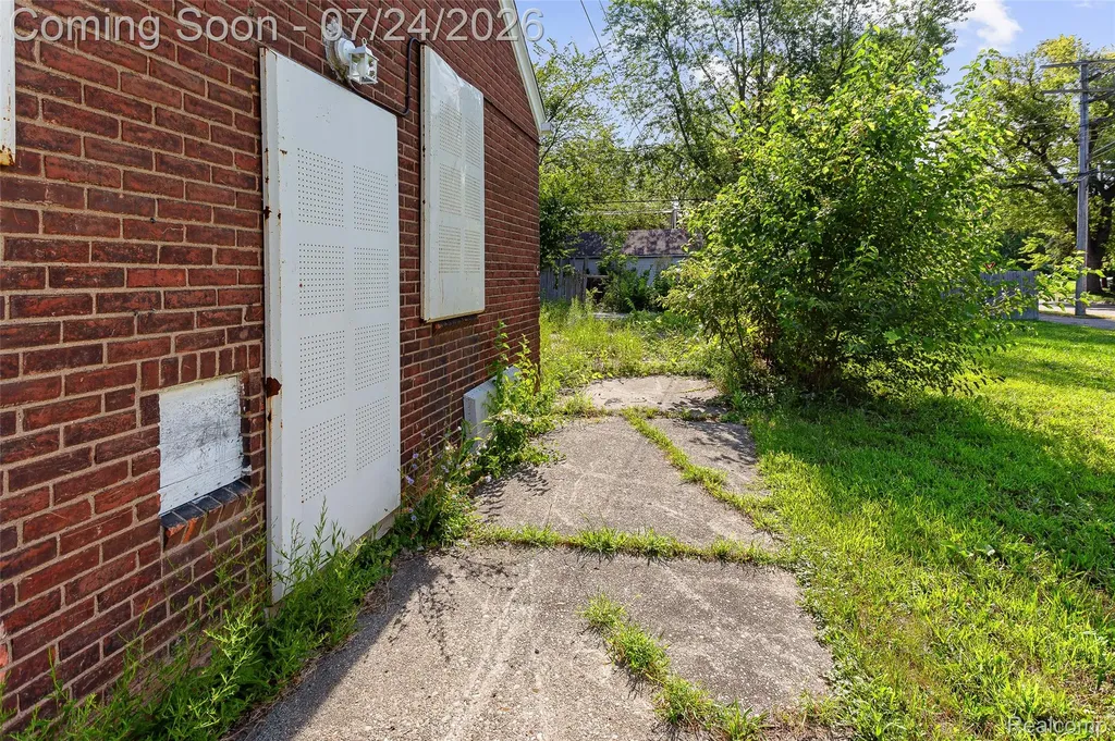 9910 Somerset Avenue Detroit City MI 48224