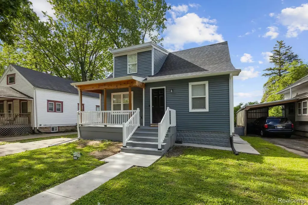 1212 Parkview Street Lansing City MI 48912