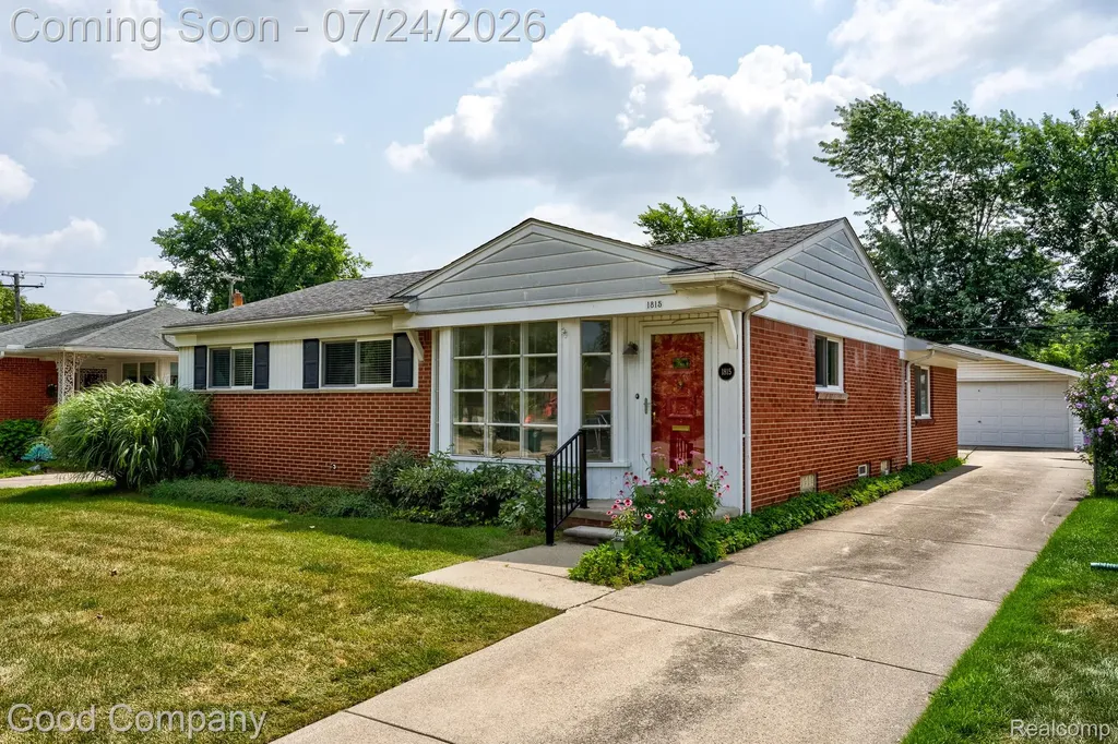 1815 Massoit Road Royal Oak City MI 48073