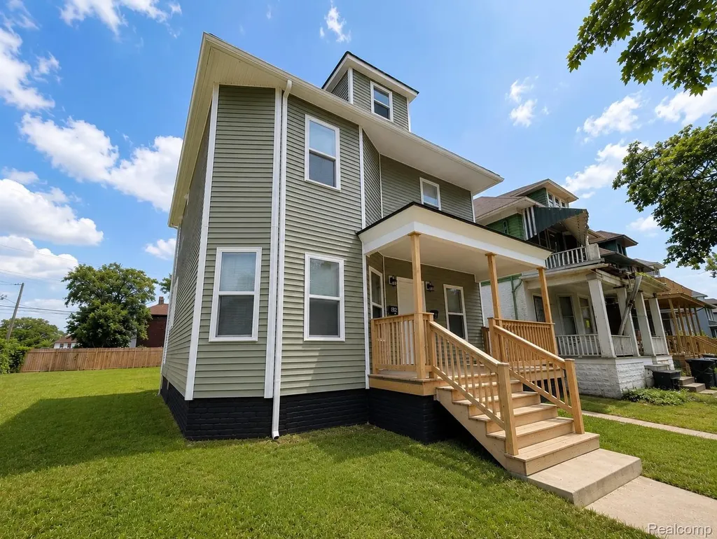 592 Leicester Court Detroit City MI 48202