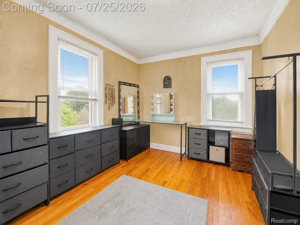 2114 Cumings Avenue Flint City MI 48503