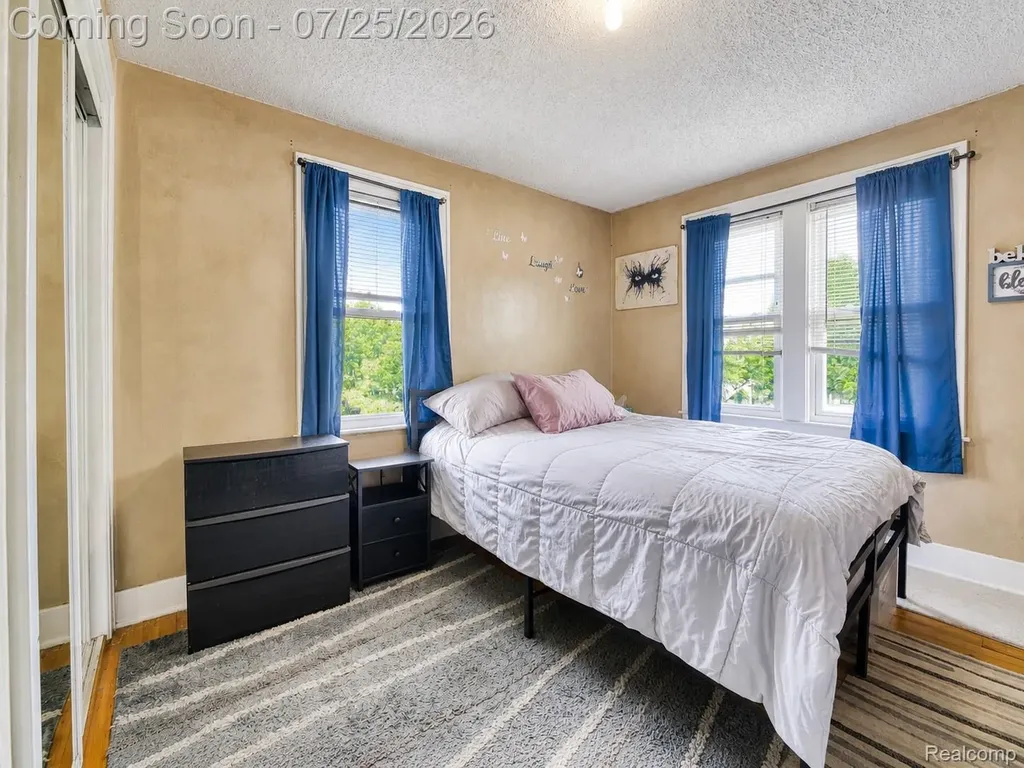 2114 Cumings Avenue Flint City MI 48503