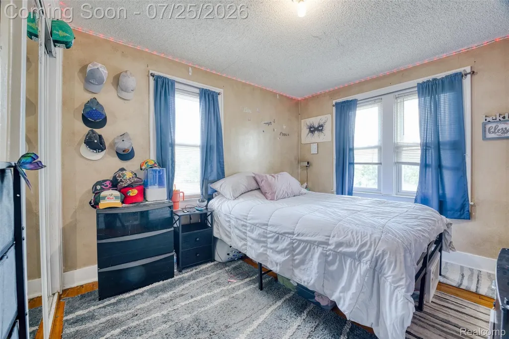 2114 Cumings Avenue Flint City MI 48503