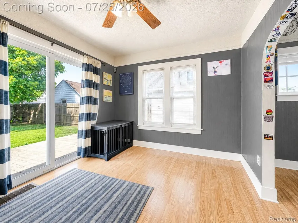 2114 Cumings Avenue Flint City MI 48503