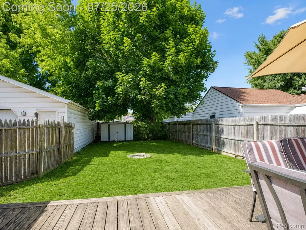 2114 Cumings Avenue Flint City MI 48503