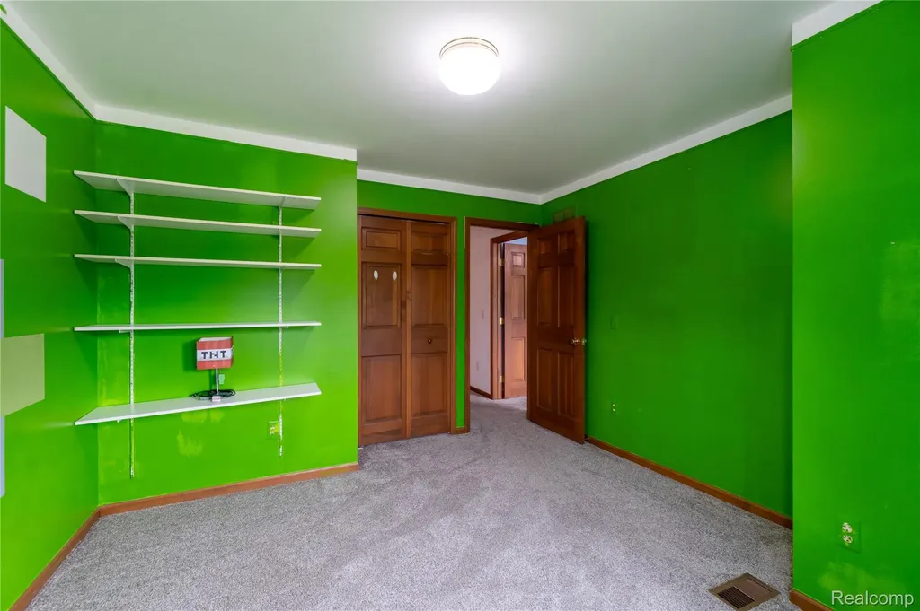 19678 Ashley Court Livonia City MI 48152